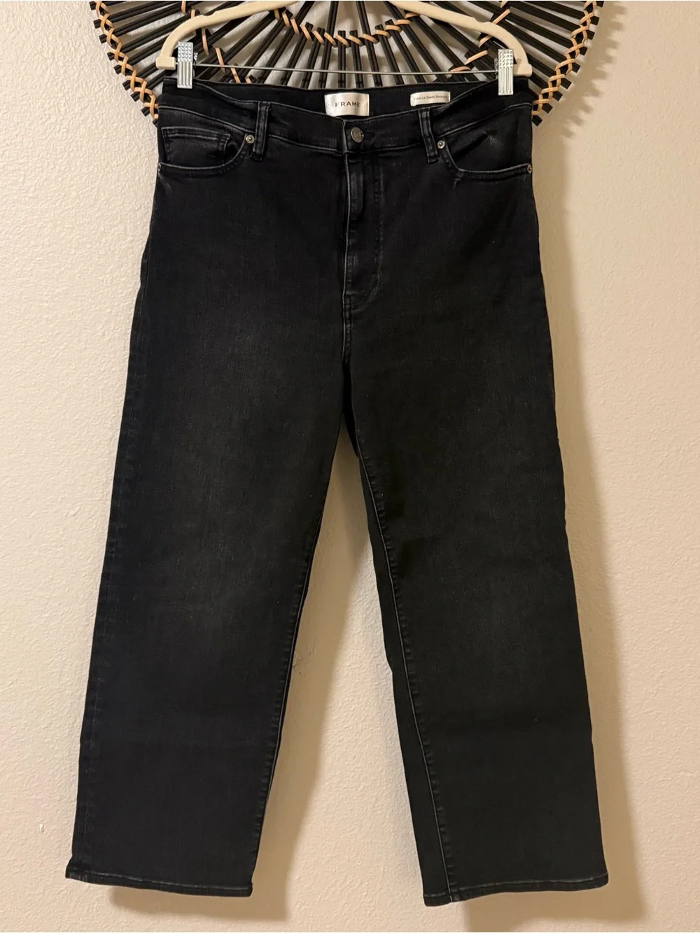 Frame Pixie Le Sleek Straight Black Jeans 31 SHORT
